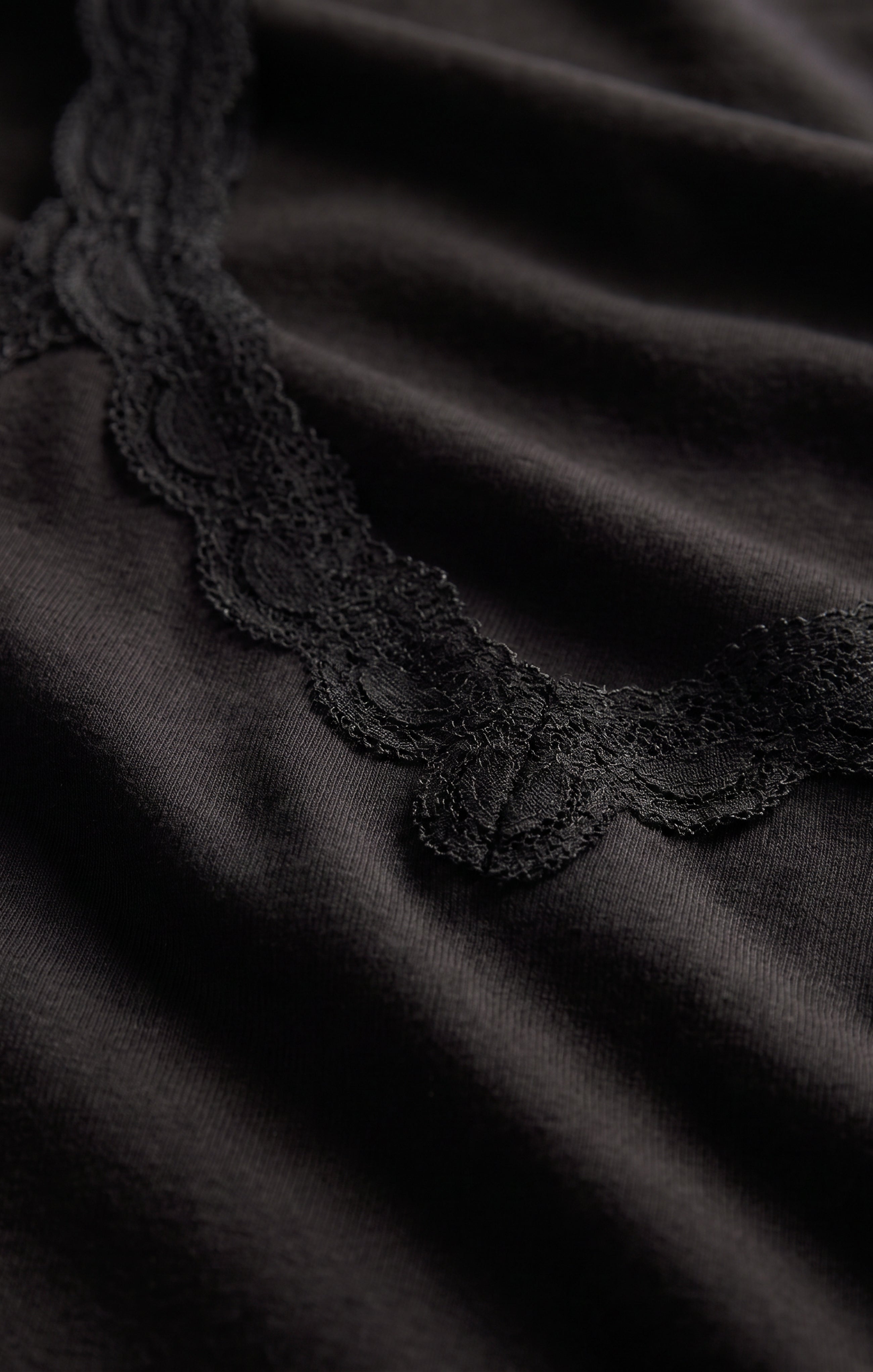 Eve Lace Trim Tank